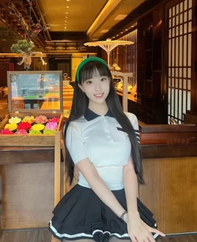 高冷御姐大长腿 颜值控身材控患者的福音