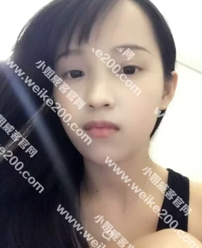 青岛嫩出水的白虎妹长相中上装纯闷骚